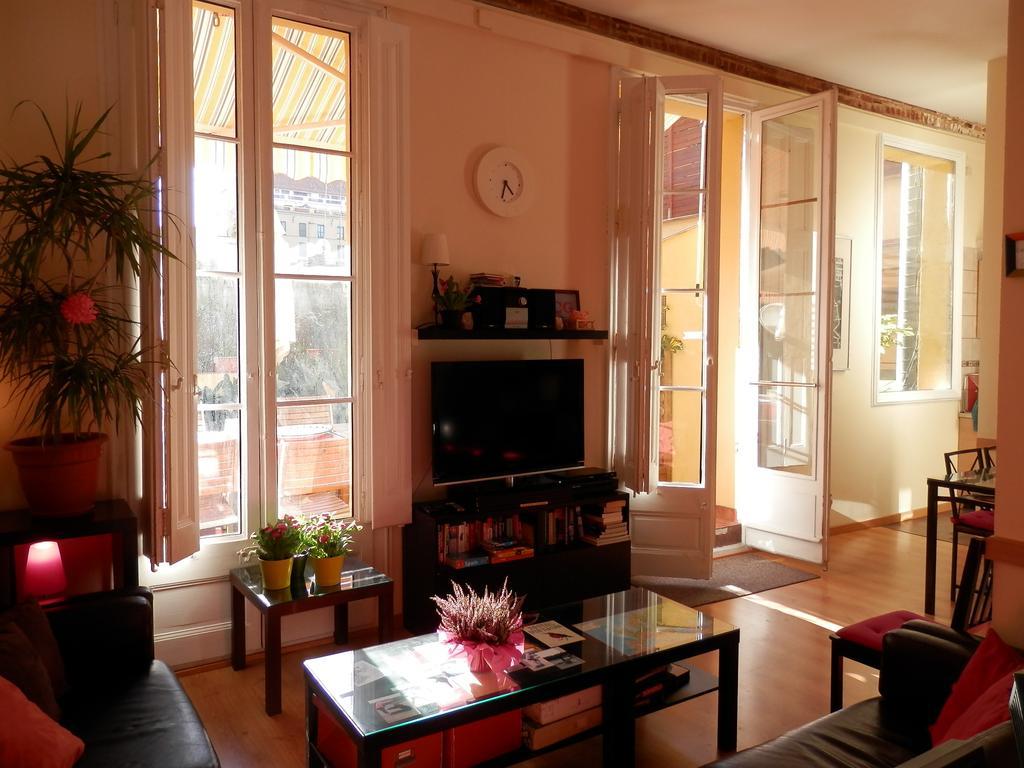 Barcelona Central Garden Hostal Luaran gambar
