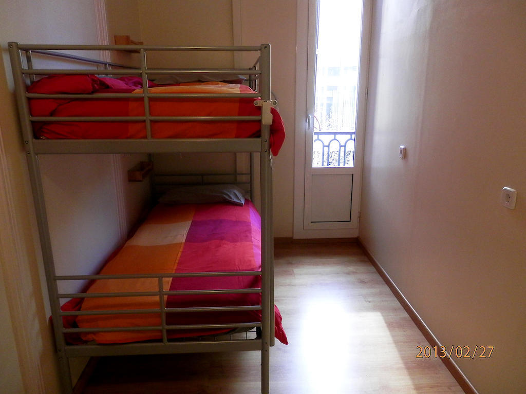Barcelona Central Garden Hostal Bilik gambar