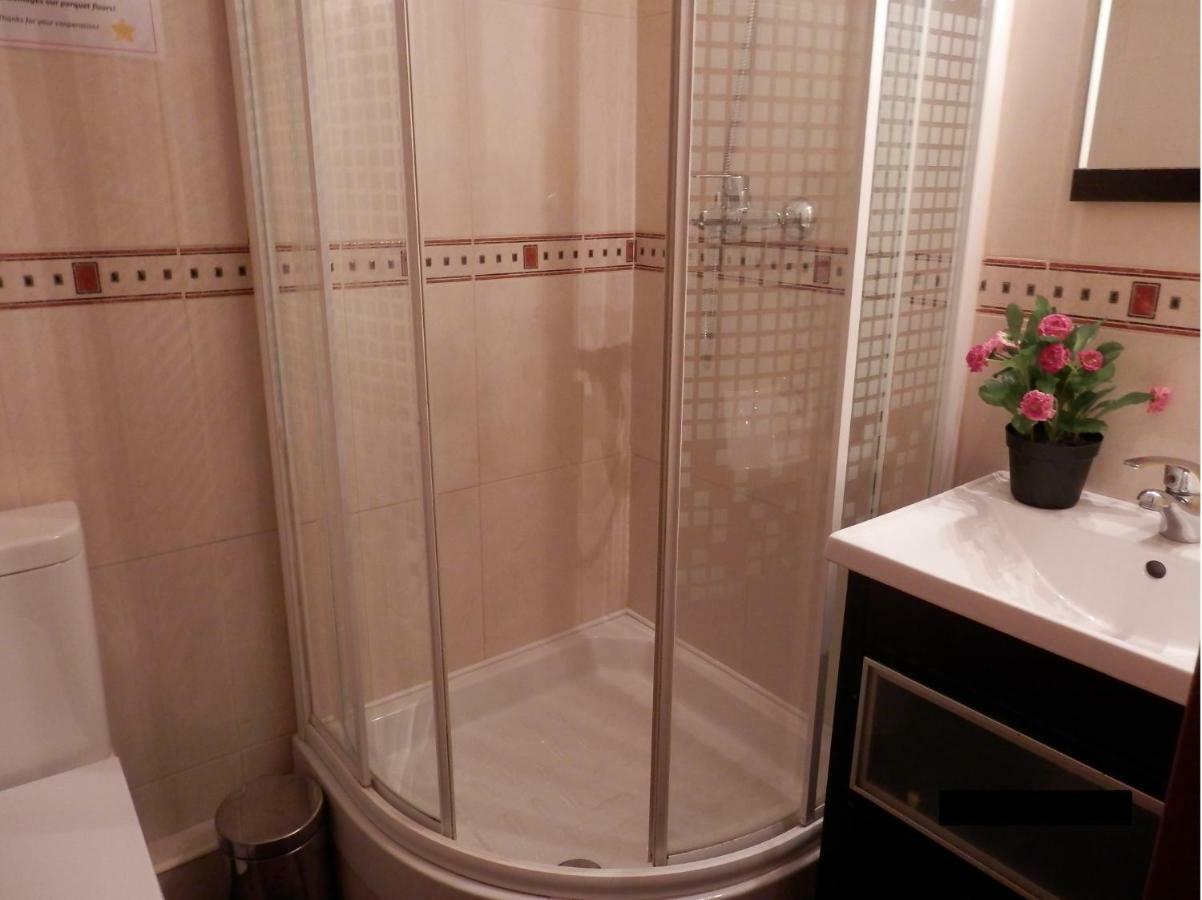 Barcelona Central Garden Hostal Luaran gambar